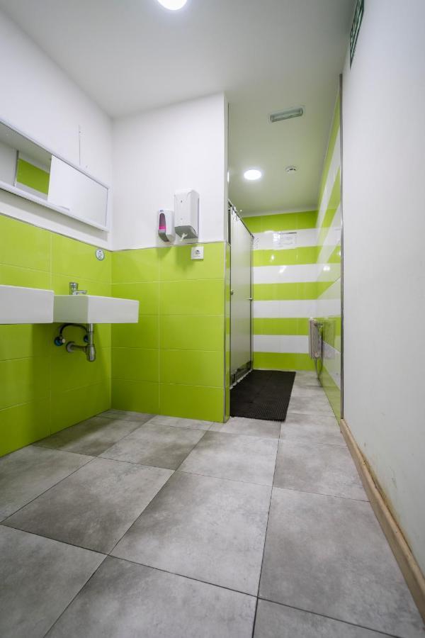 Hostel Shiku Lugo Exterior foto